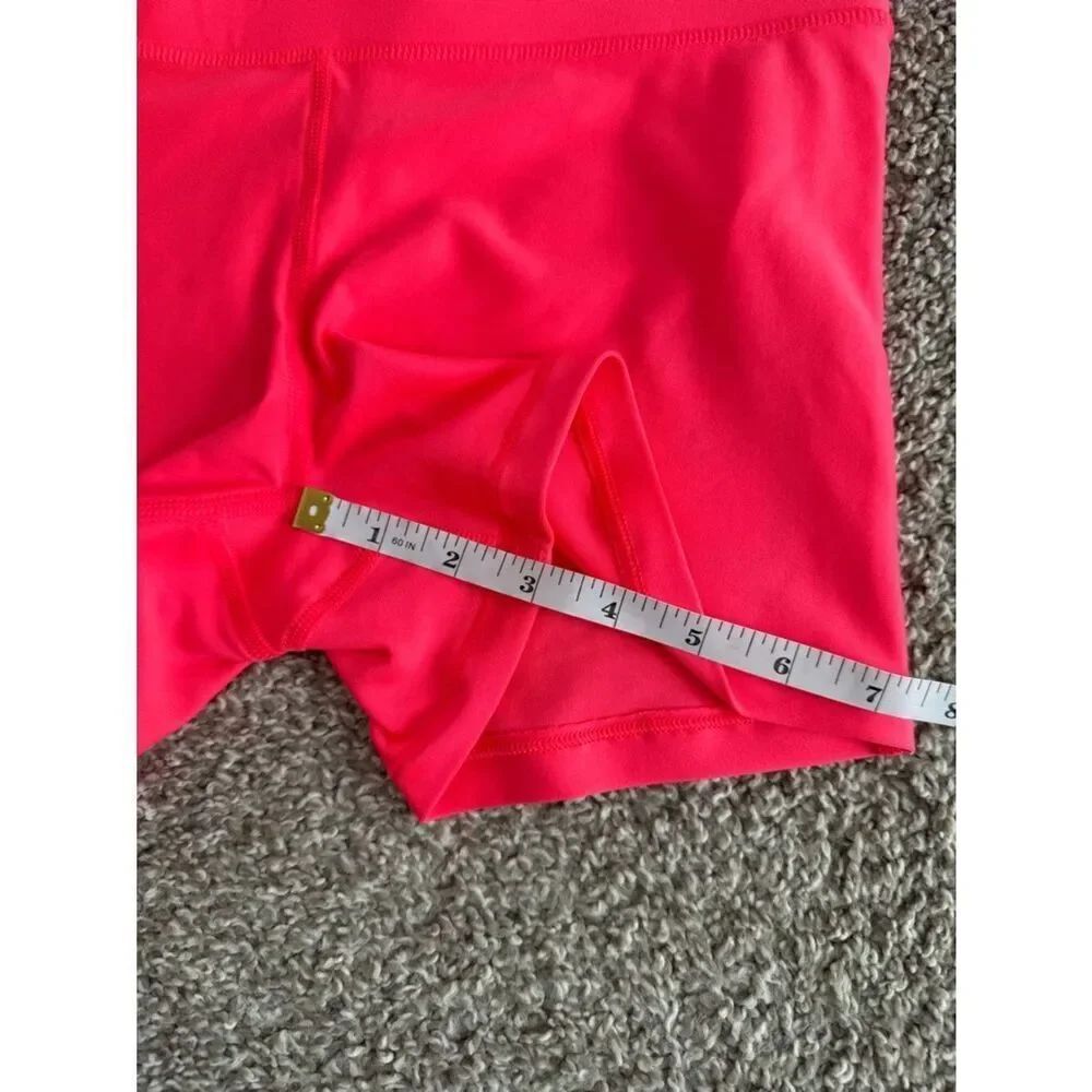 UNDER ARMOUR | Compression Mid Rise Shorty - Size Medium - Picture 7 of 9